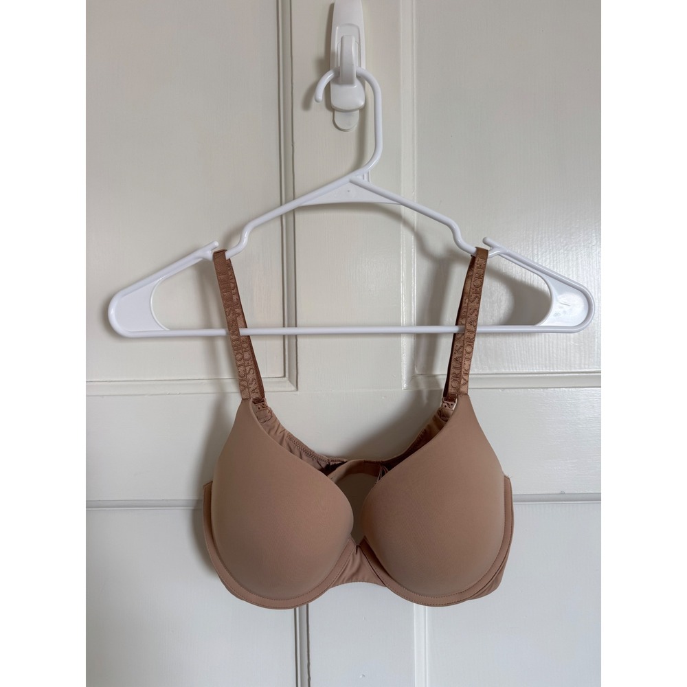 Victoria's Secret t-shirt full coverage push-up bra size 32D